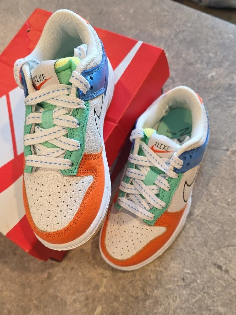 (J54) Nike Kids Low-Top Sneakers in White, Orange, Blue & Mint